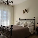 Vittore 11 Square 아파트 베르바니아