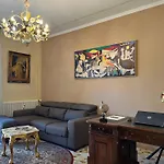 Vittore 11 Square