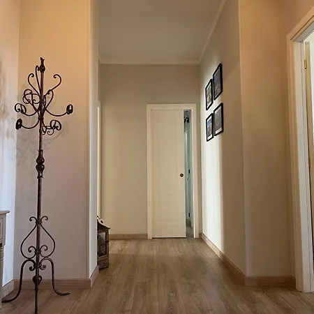 Vittore 11 Square Apartmán *