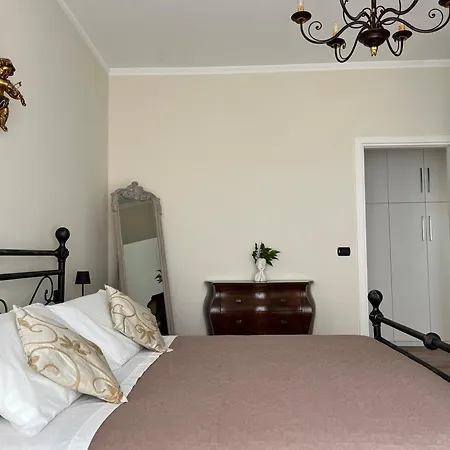 Vittore 11 Square * Βερμπάνια