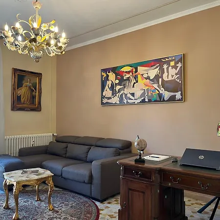 Vittore 11 Square
